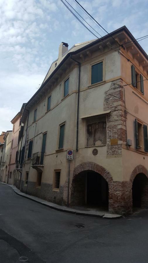 Apartmán La Casa Sui Portici Verona Exteriér fotografie