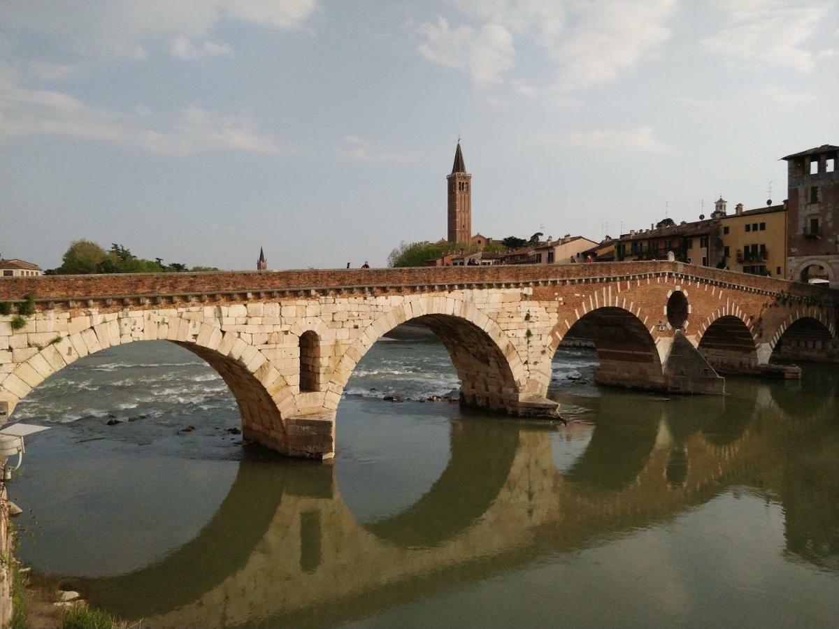 Apartmán La Casa Sui Portici Verona Exteriér fotografie